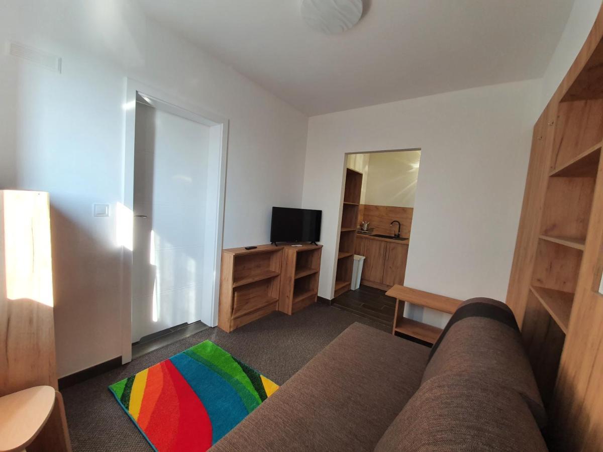 Boomerang Apartment
