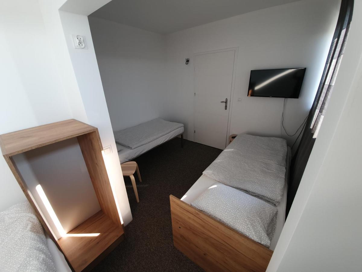 Apartment Boomerang