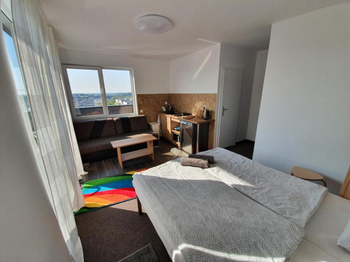 Apartment Boomerang